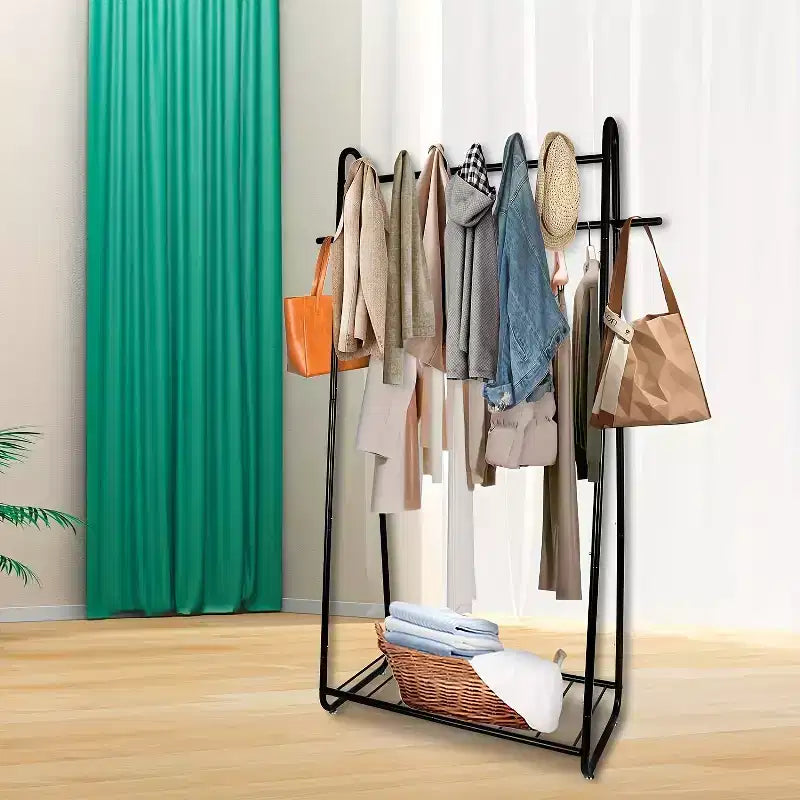 Hochbelastbare Kleiderstange in Schwarz mit 6 Haken und Schuhablage, 41B x 16T x 66H, Freistehender Kleiderständer auf Rollen für Schlafzimmer & Wohnzimmer